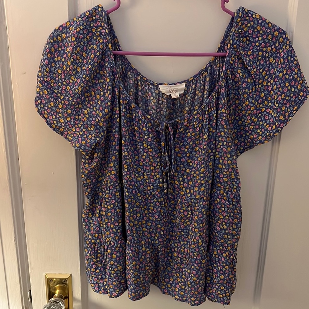 Floral top